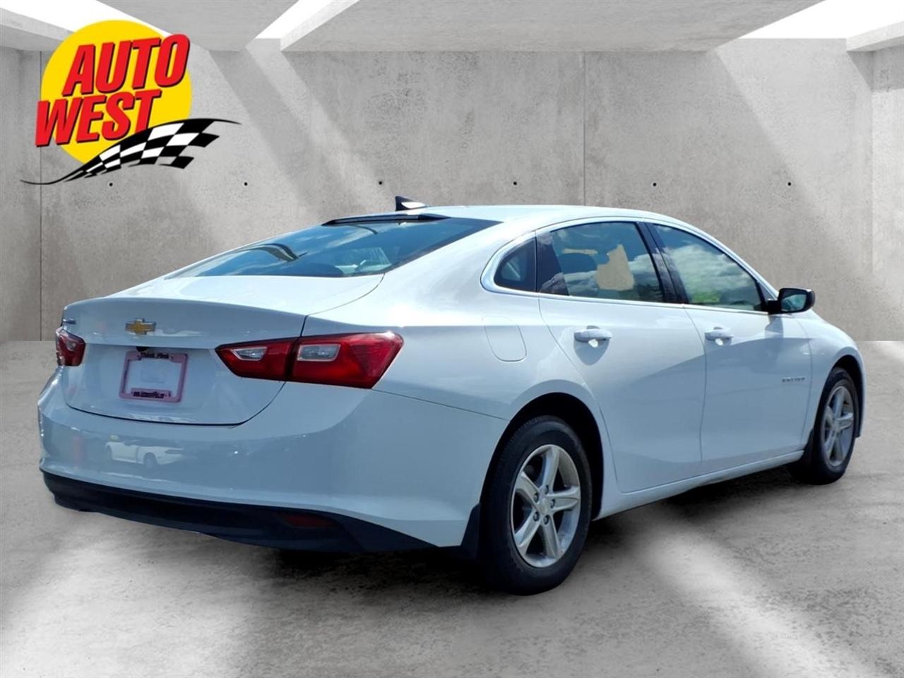 Chevrolet Malibu 4dr Sdn LS w/1FL 2021