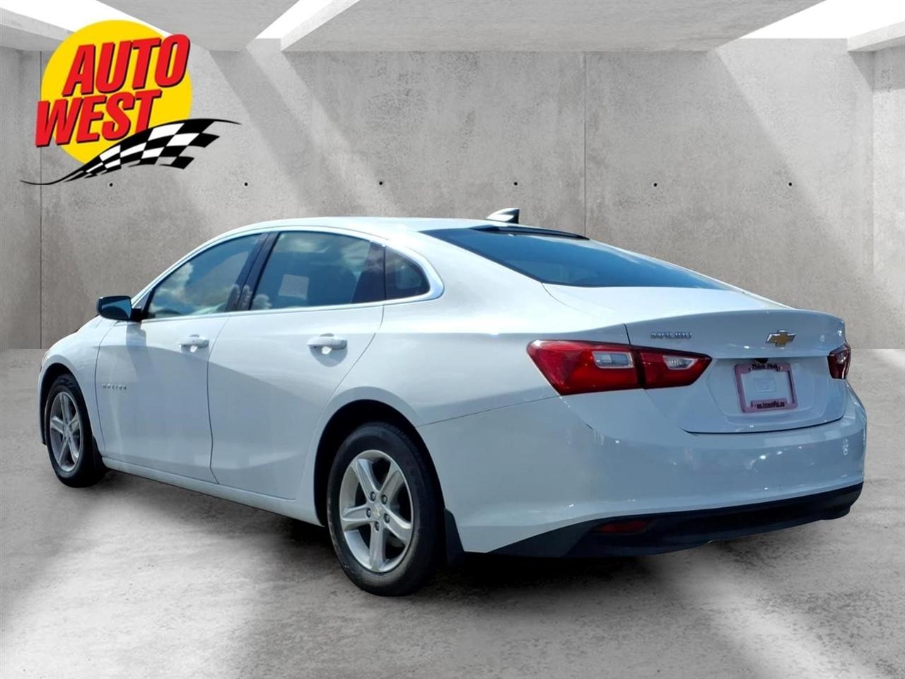 Chevrolet Malibu 4dr Sdn LS w/1FL 2021