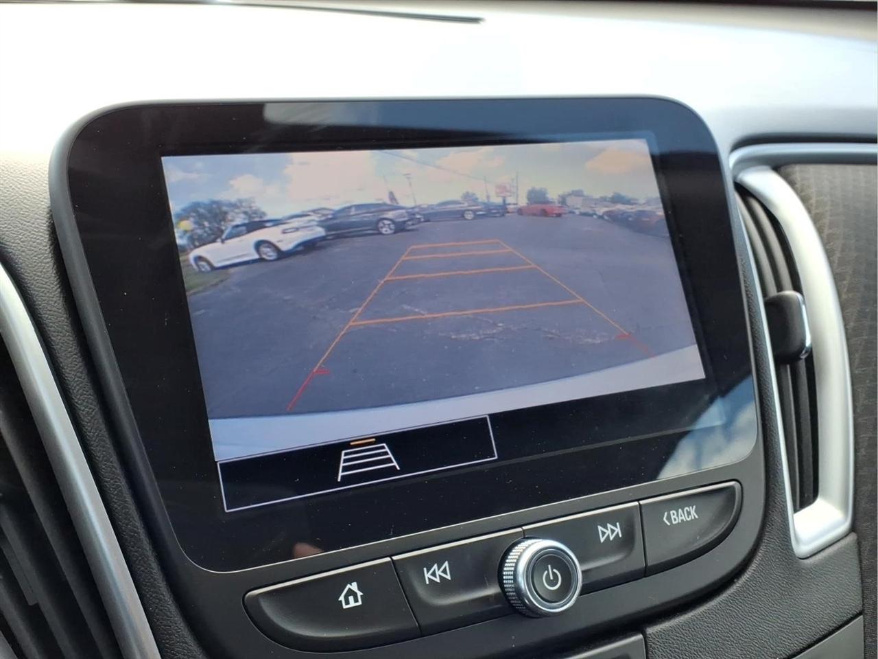 Chevrolet Malibu 4dr Sdn LS w/1FL 2021
