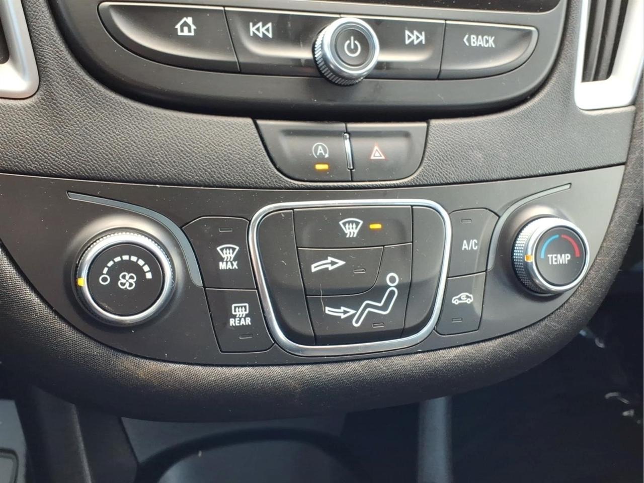 Chevrolet Malibu 4dr Sdn LS w/1FL 2021