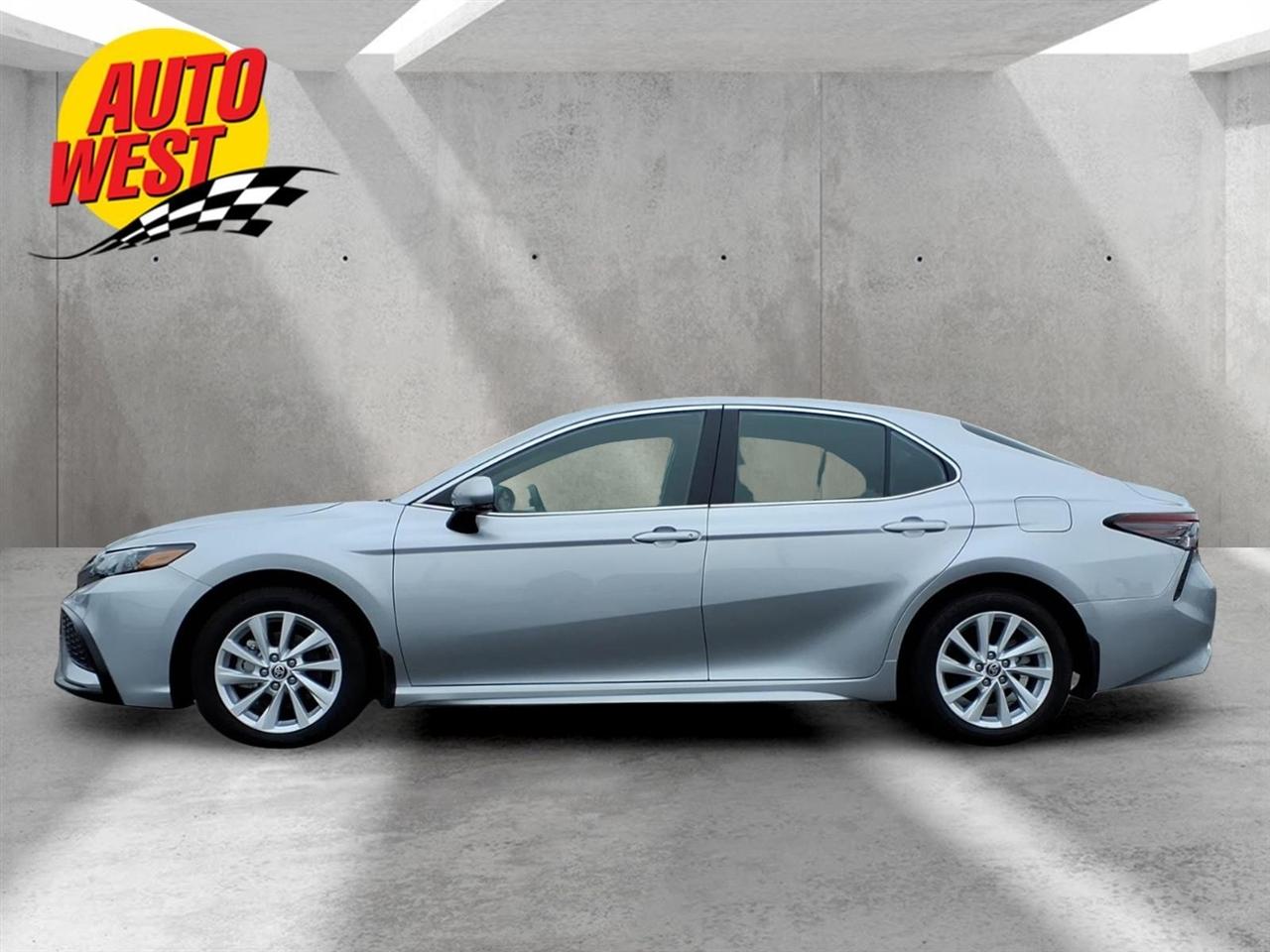 Toyota Camry SE 4D Sedan 2024