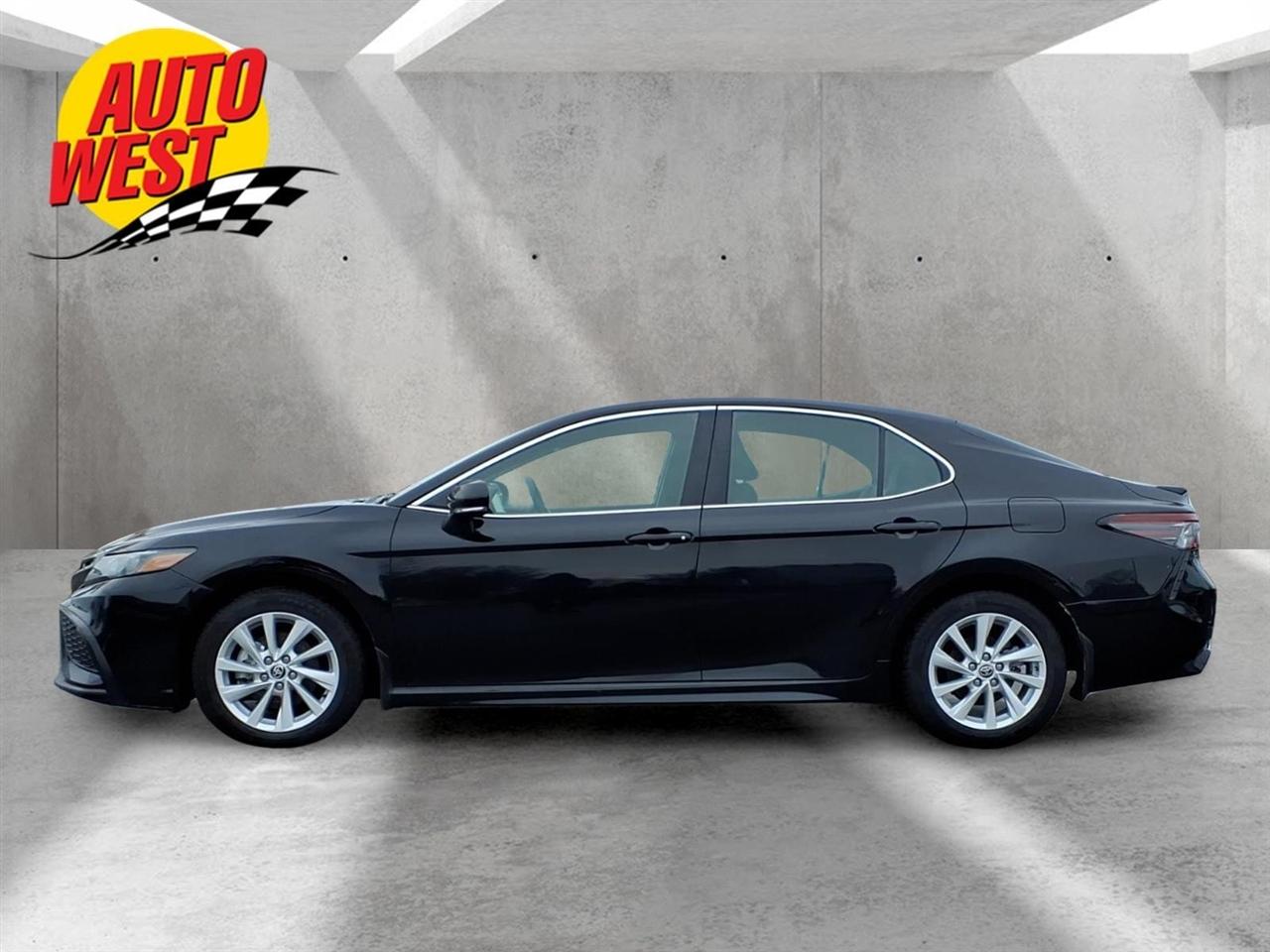 Toyota Camry SE 4D Sedan 2024