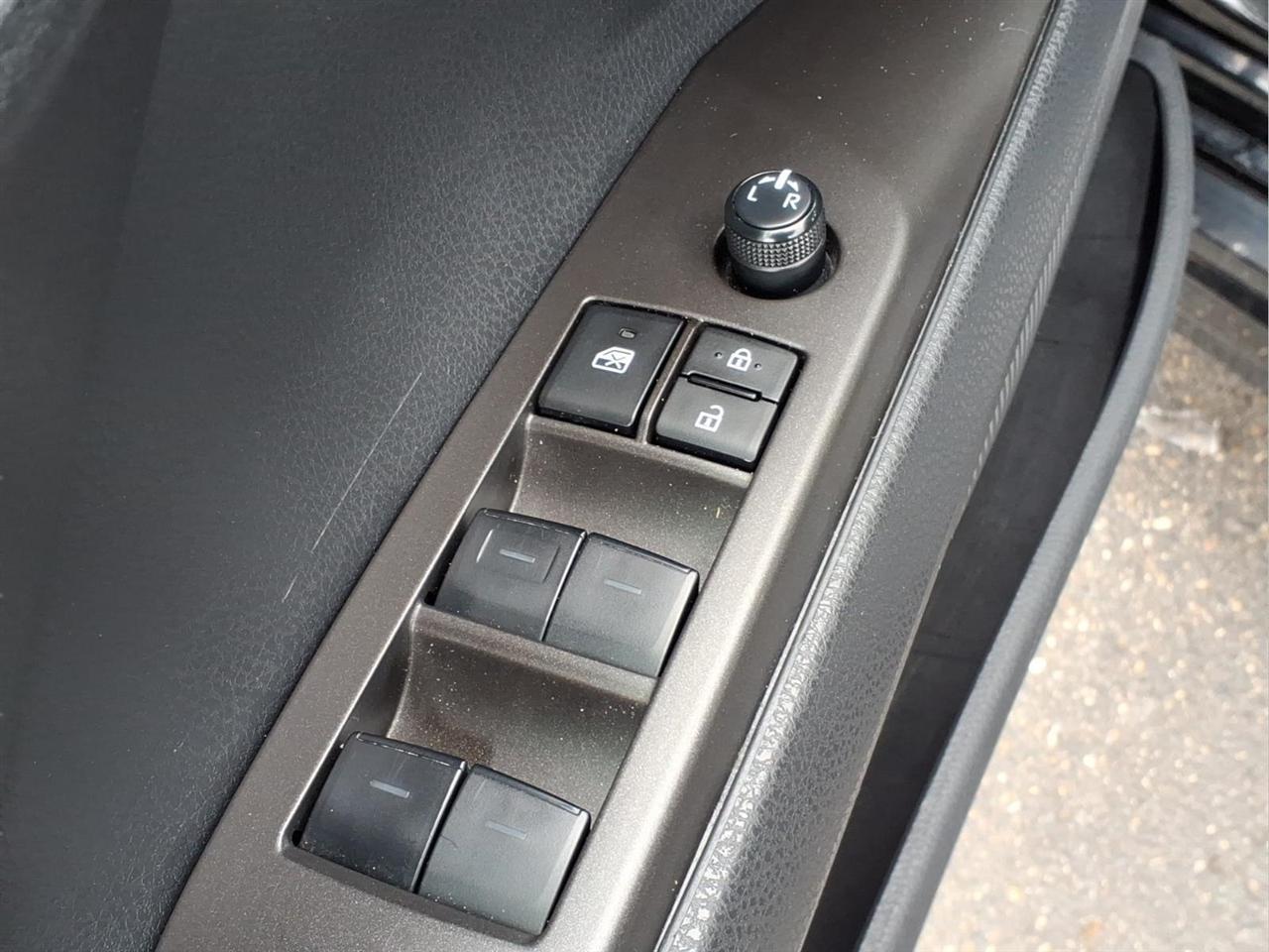 Toyota Camry SE 4D Sedan 2024