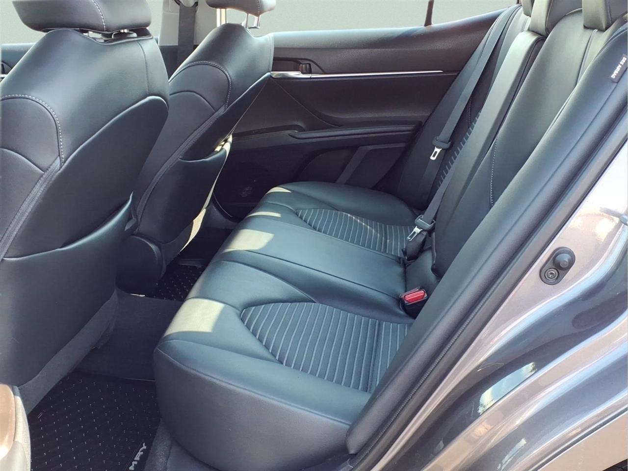 Toyota Camry SE 6-Spd AT 2024