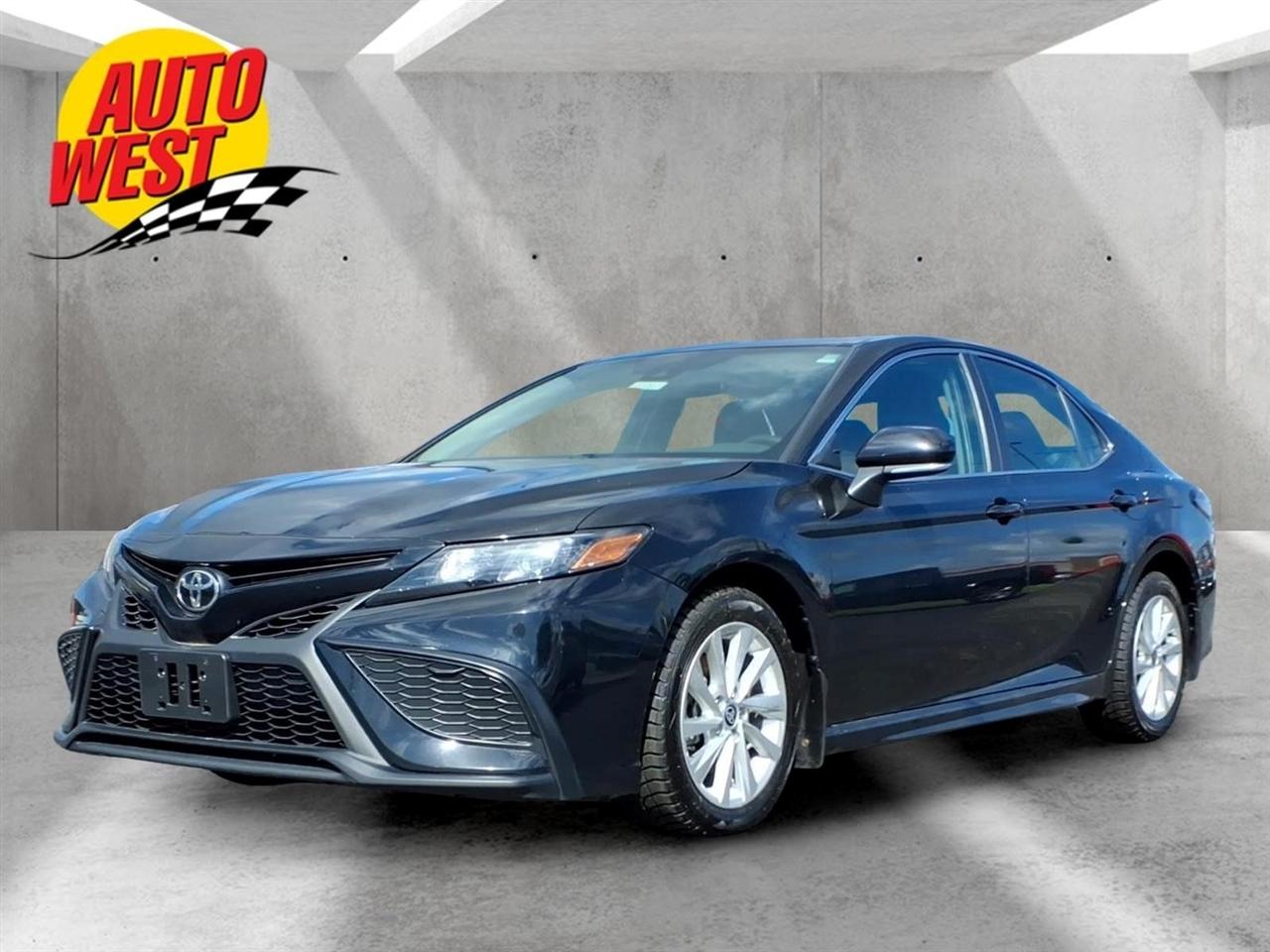 2024 Toyota Camry SE 4D Sedan