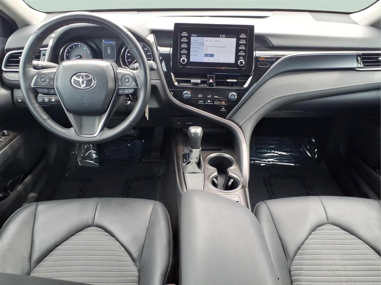 Toyota Camry SE Auto (Natl) 2024