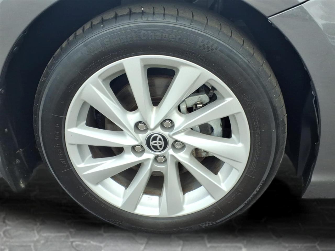Toyota Camry SE Auto (Natl) 2024