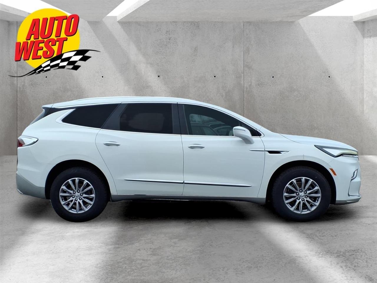 View vehicle photo 7