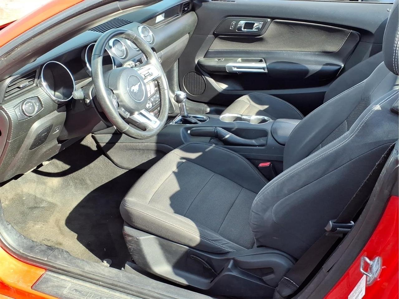 Ford Mustang V6 Convertible 2017