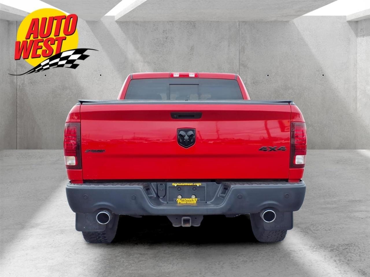 RAM 1500 Classic Warlock 4x4 Crew Cab 5'7" Box 2019
