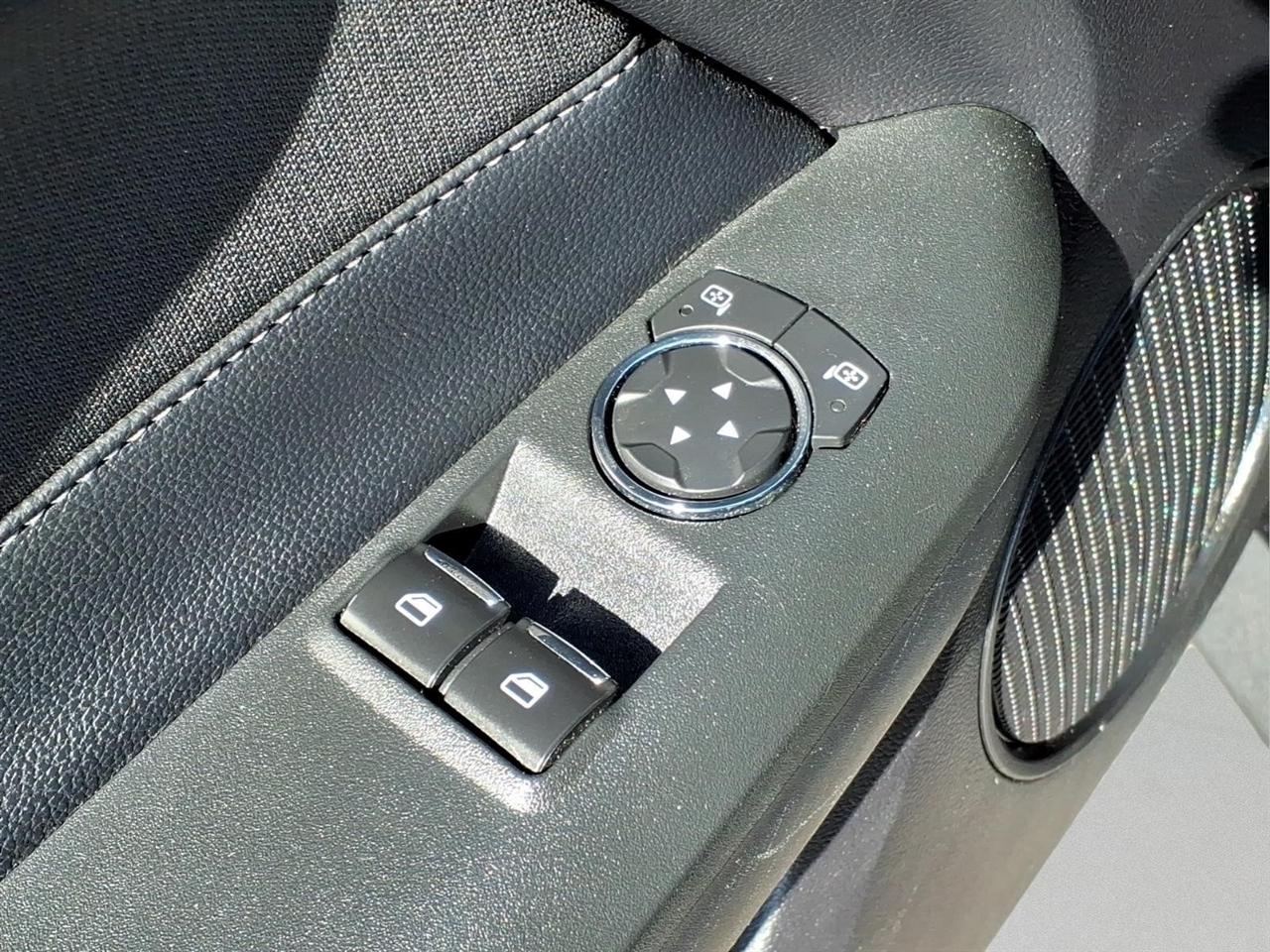 2019 Ford Mustang EcoBoost - Photo 13