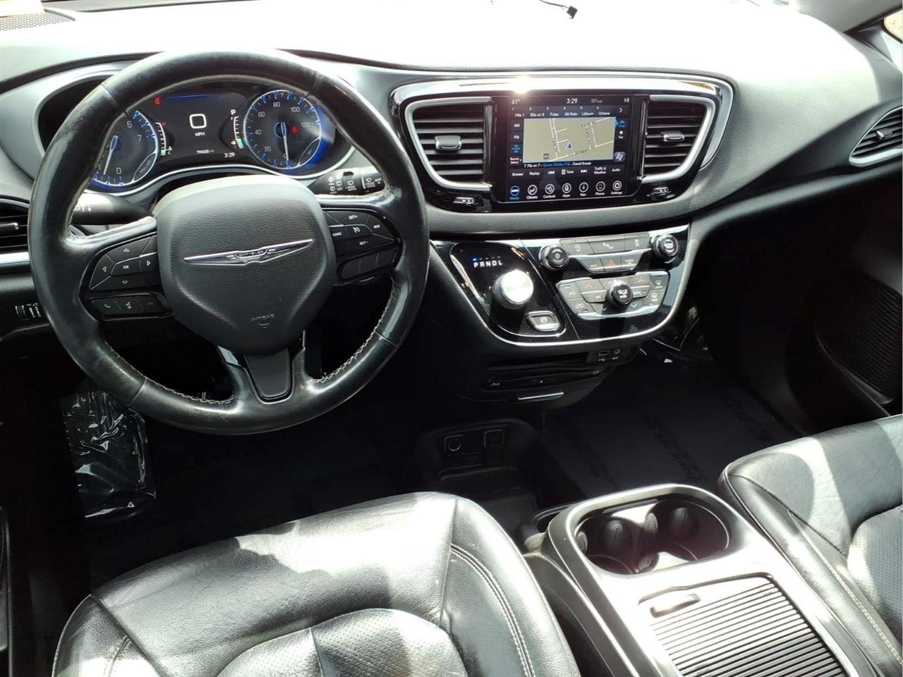 Chrysler Pacifica Touring L Plus FWD 2020