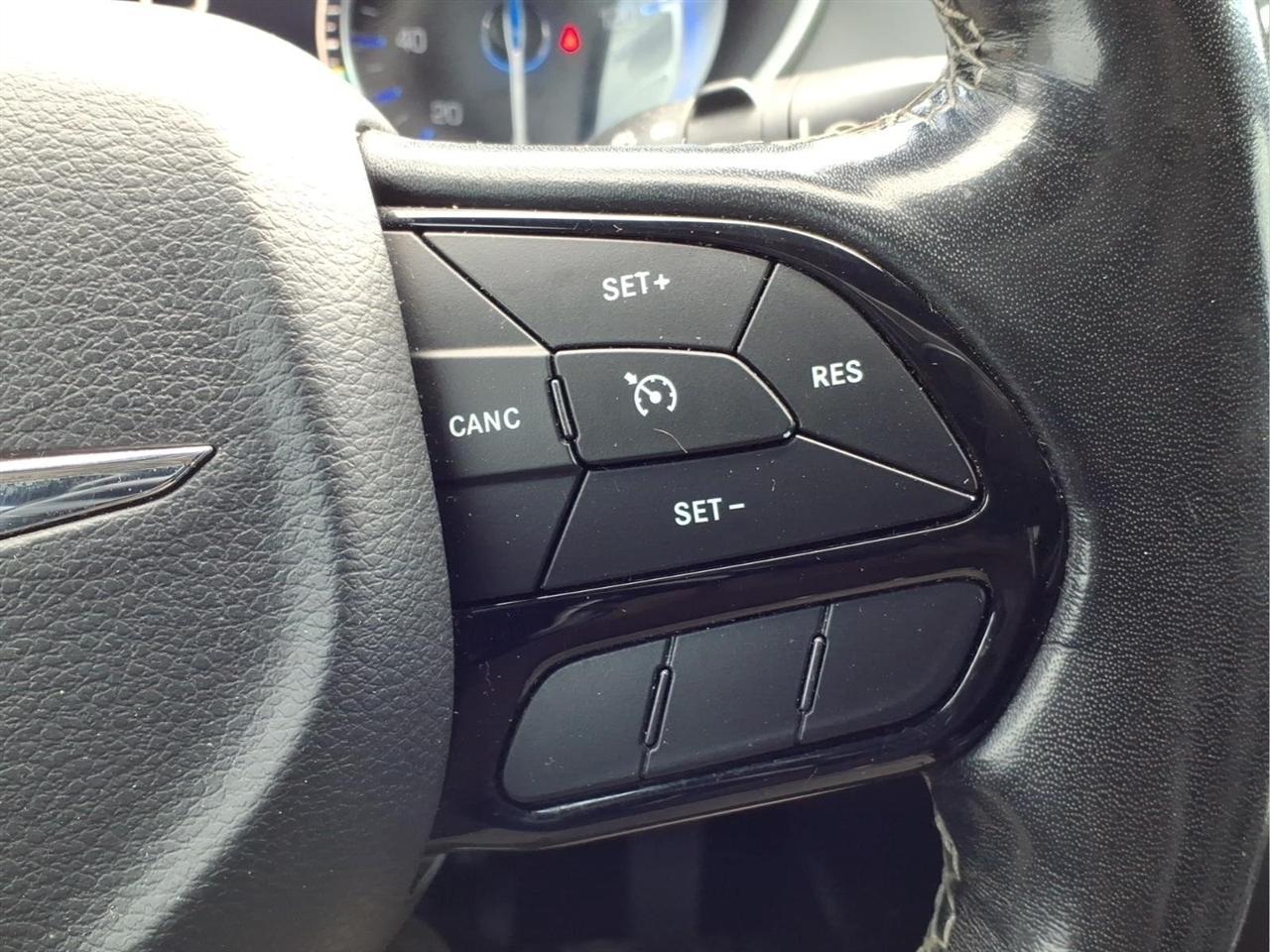 Chrysler Pacifica Touring L Plus FWD 2020
