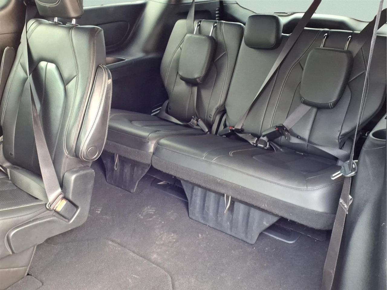 Chrysler Pacifica Touring L Plus FWD 2020