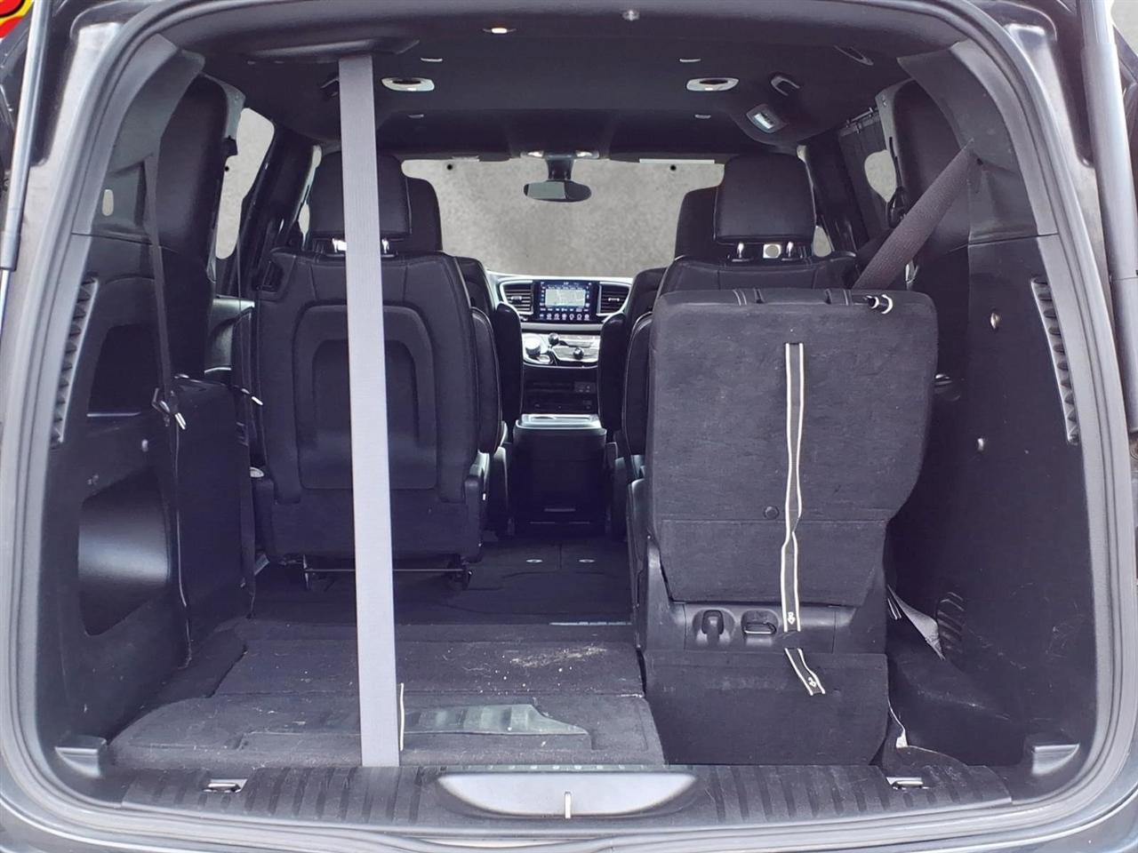 Chrysler Pacifica Touring L Plus FWD 2020