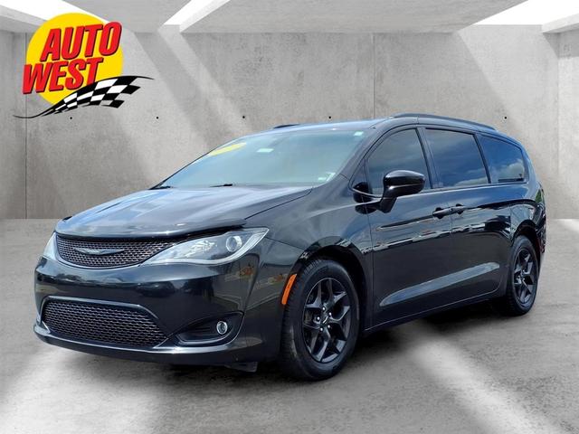 Black 2020 Chrysler Pacifica Minivan Front-Wheel Drive Automatic