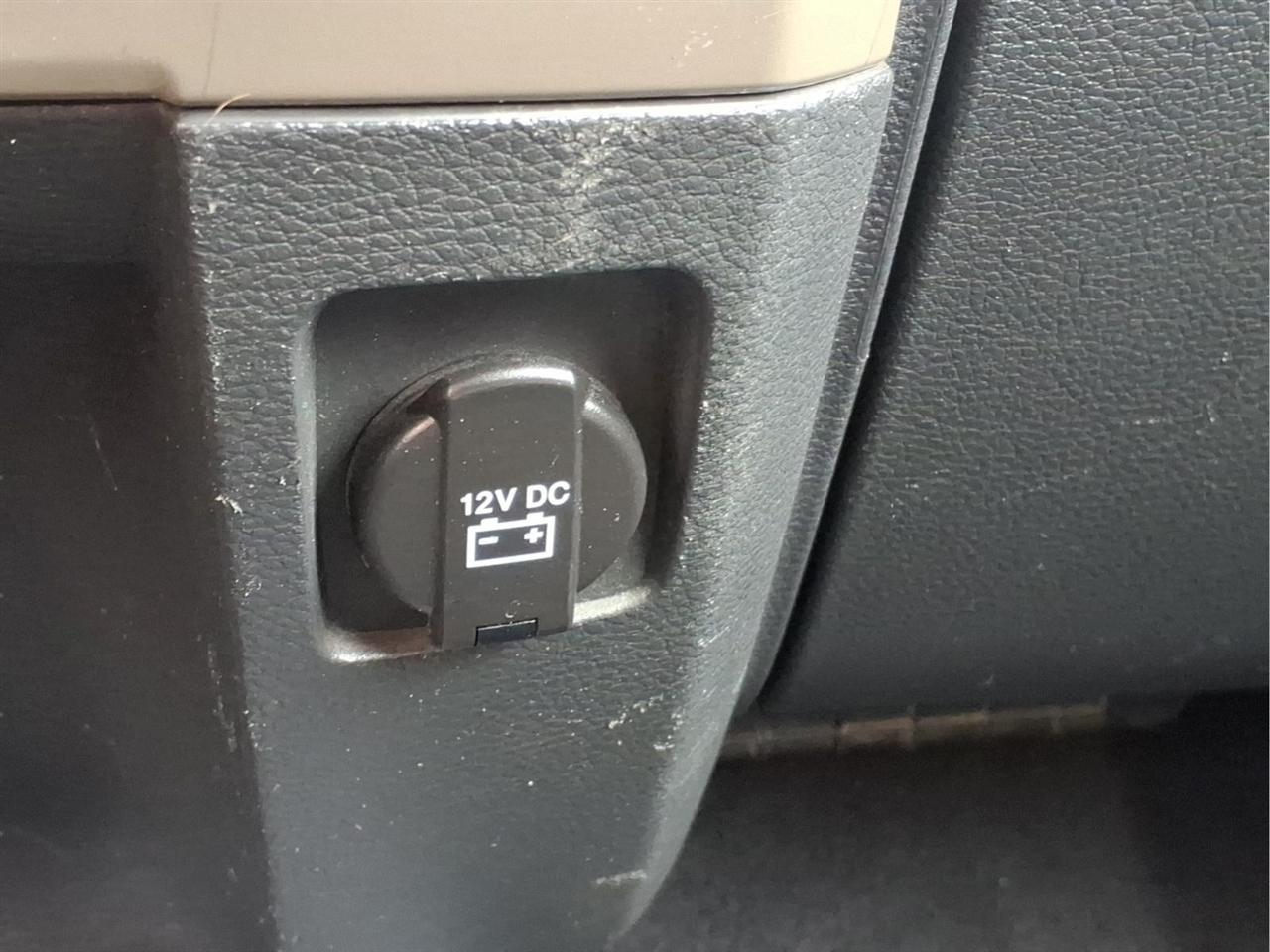 Dodge 2500 4WD Reg Cab 140.5" ST 2012