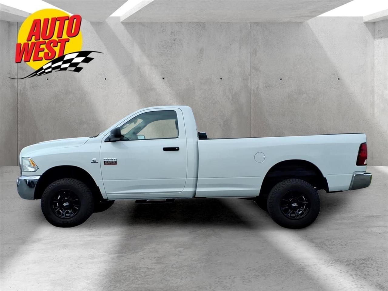 Dodge 2500 4WD Reg Cab 140.5" ST 2012