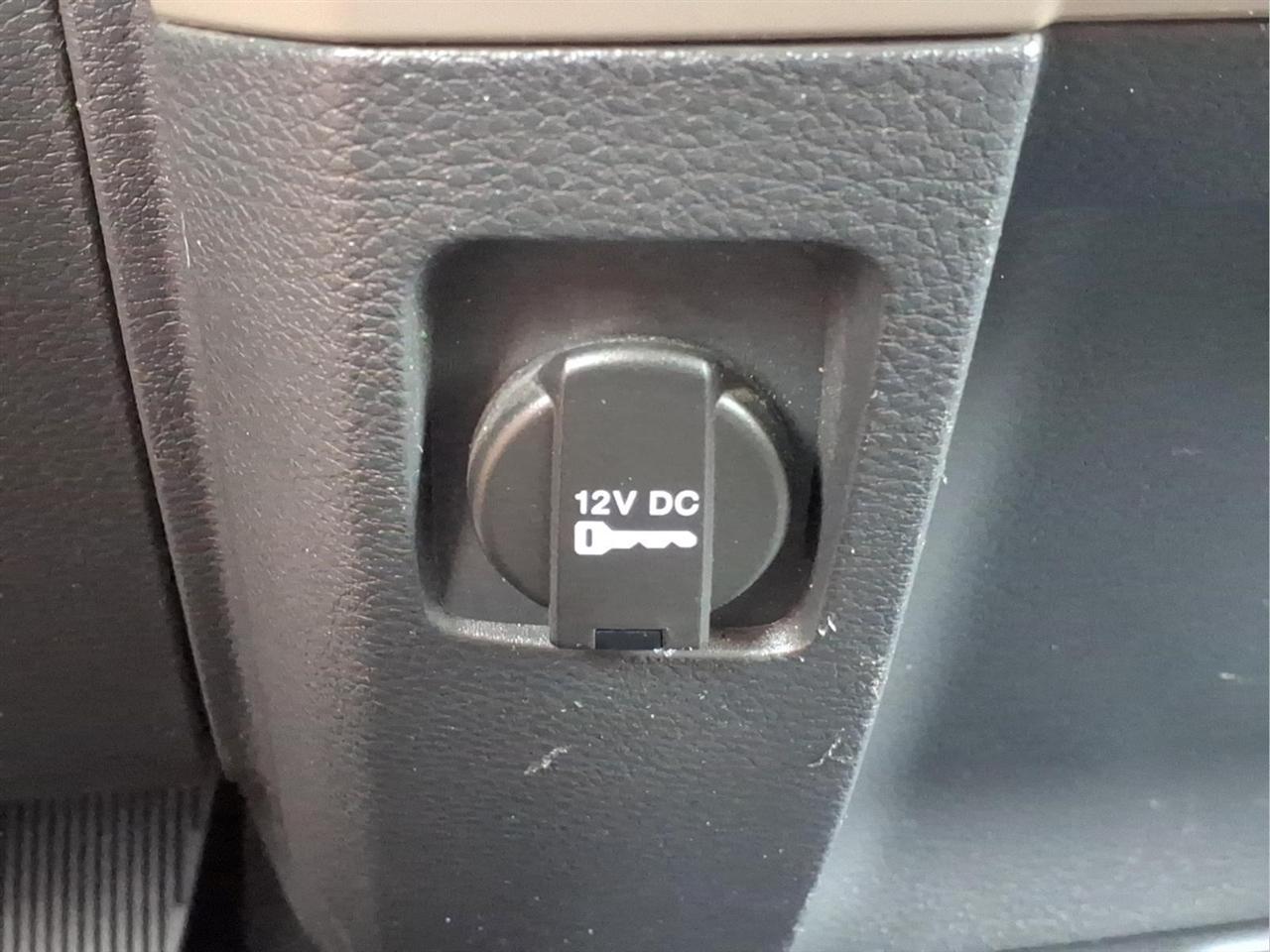 Dodge 2500 4WD Reg Cab 140.5" ST 2012