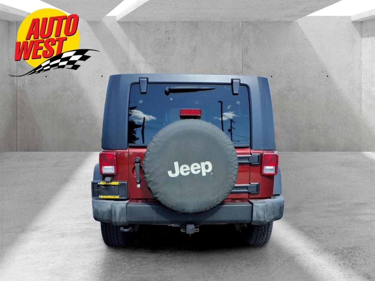 Jeep Wrangler Unlimited 4WD 4dr Sahara 2010