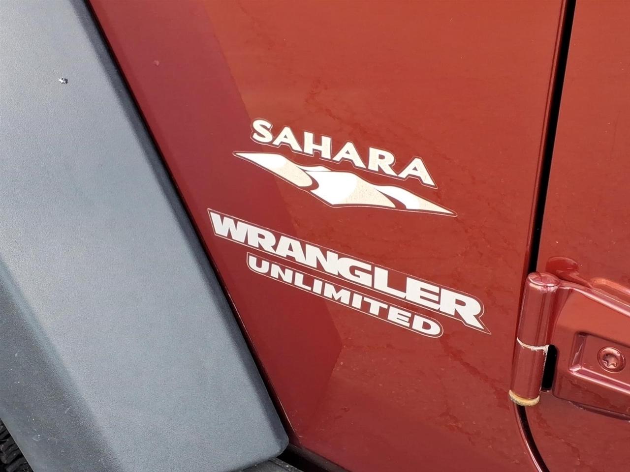 Jeep Wrangler Unlimited 4WD 4dr Sahara 2010