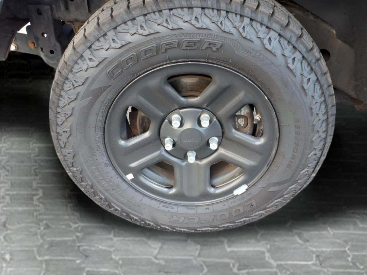 Jeep Wrangler Unlimited 4WD 4dr Sahara 2010