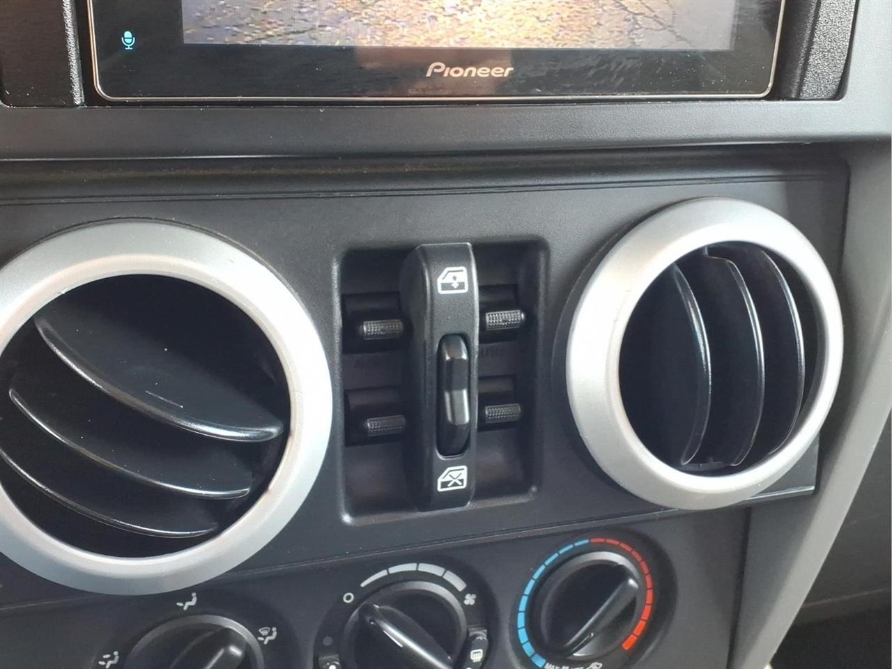 Jeep Wrangler Unlimited 4WD 4dr Sahara 2010