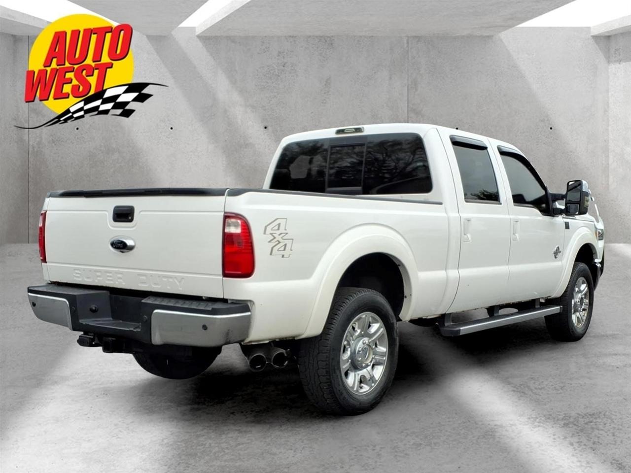 Ford Super Duty F-250 SRW 4WD Crew Cab 156" Lariat 2014