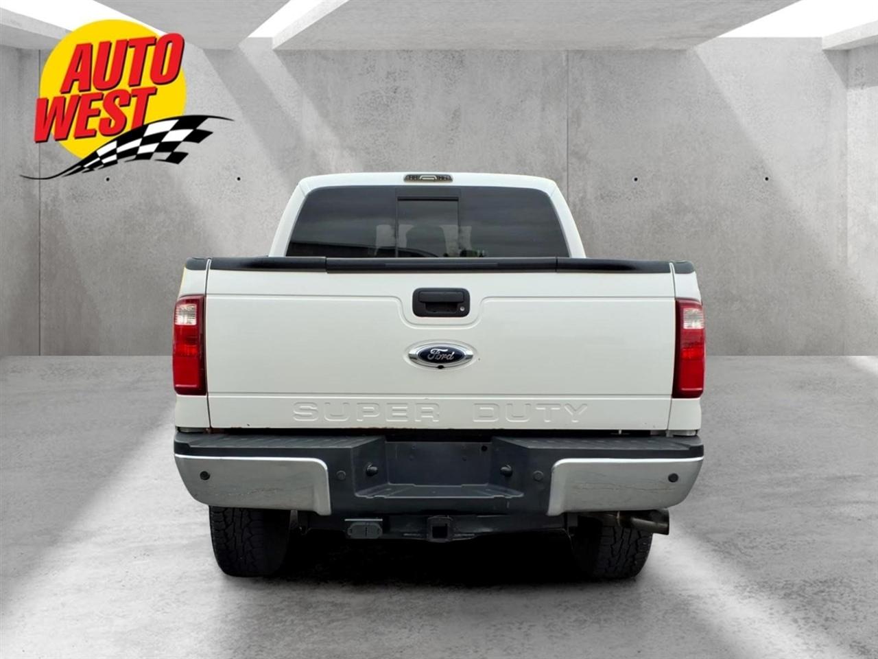 Ford Super Duty F-250 SRW 4WD Crew Cab 156" Lariat 2014