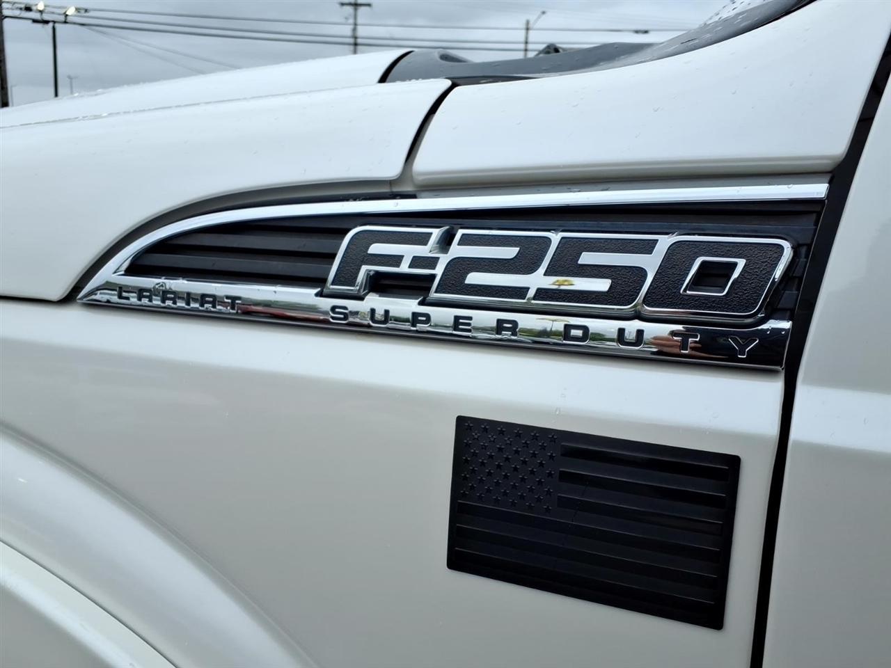 Ford Super Duty F-250 SRW 4WD Crew Cab 156" Lariat 2014