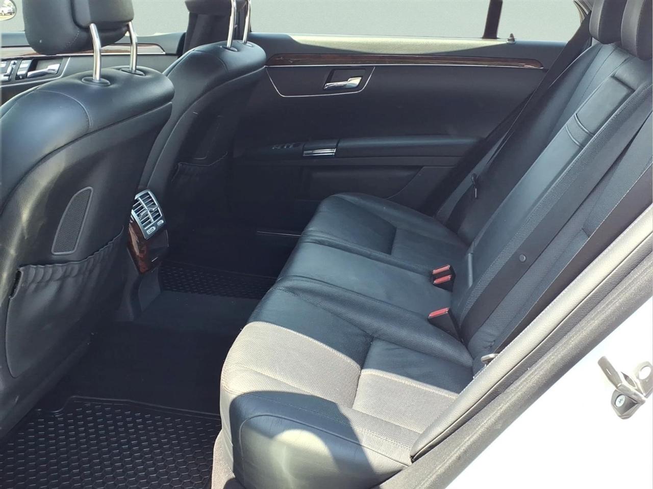 Mercedes-Benz S-Class 4dr Sdn 5.5L V8 4MATIC 2008