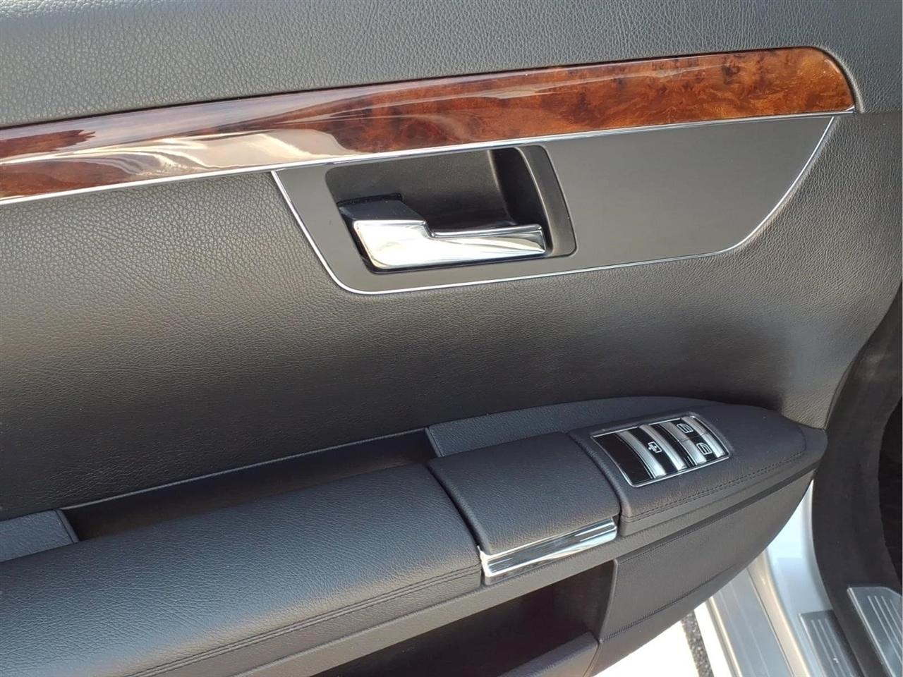 Mercedes-Benz S-Class 4dr Sdn 5.5L V8 4MATIC 2008