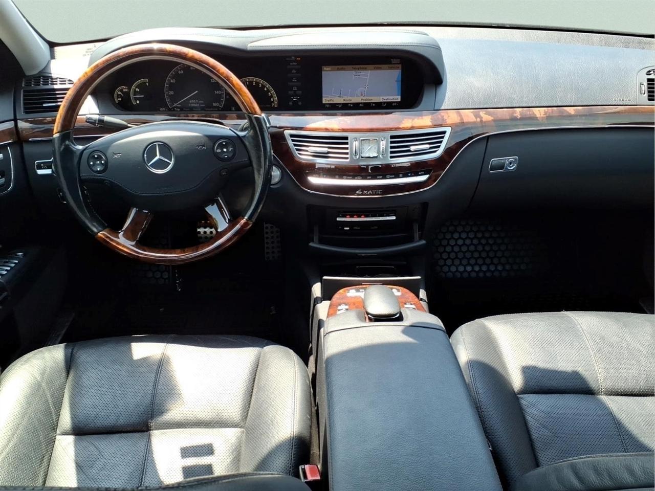 Mercedes-Benz S-Class 4dr Sdn 5.5L V8 4MATIC 2008