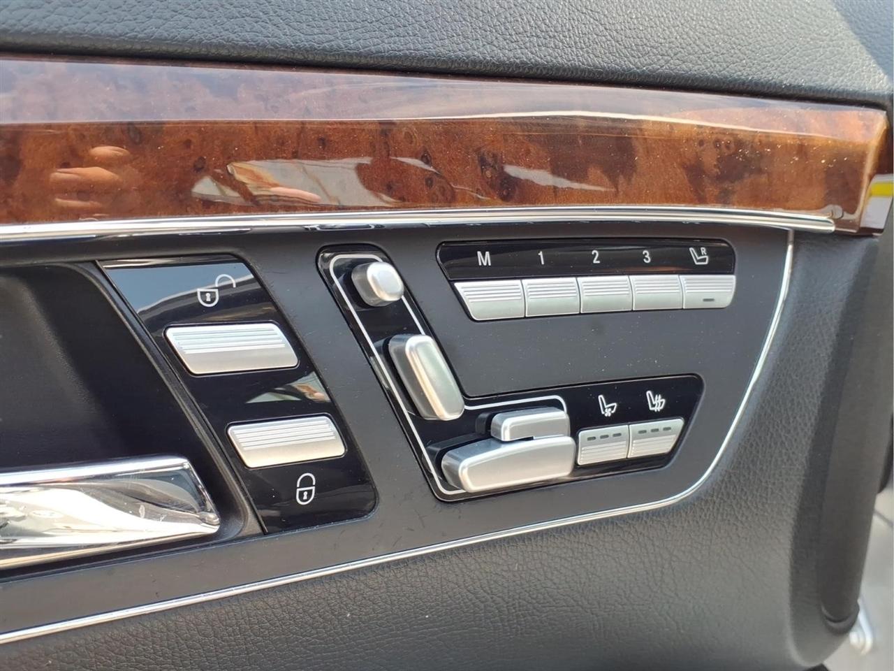 Mercedes-Benz S-Class 4dr Sdn 5.5L V8 4MATIC 2008