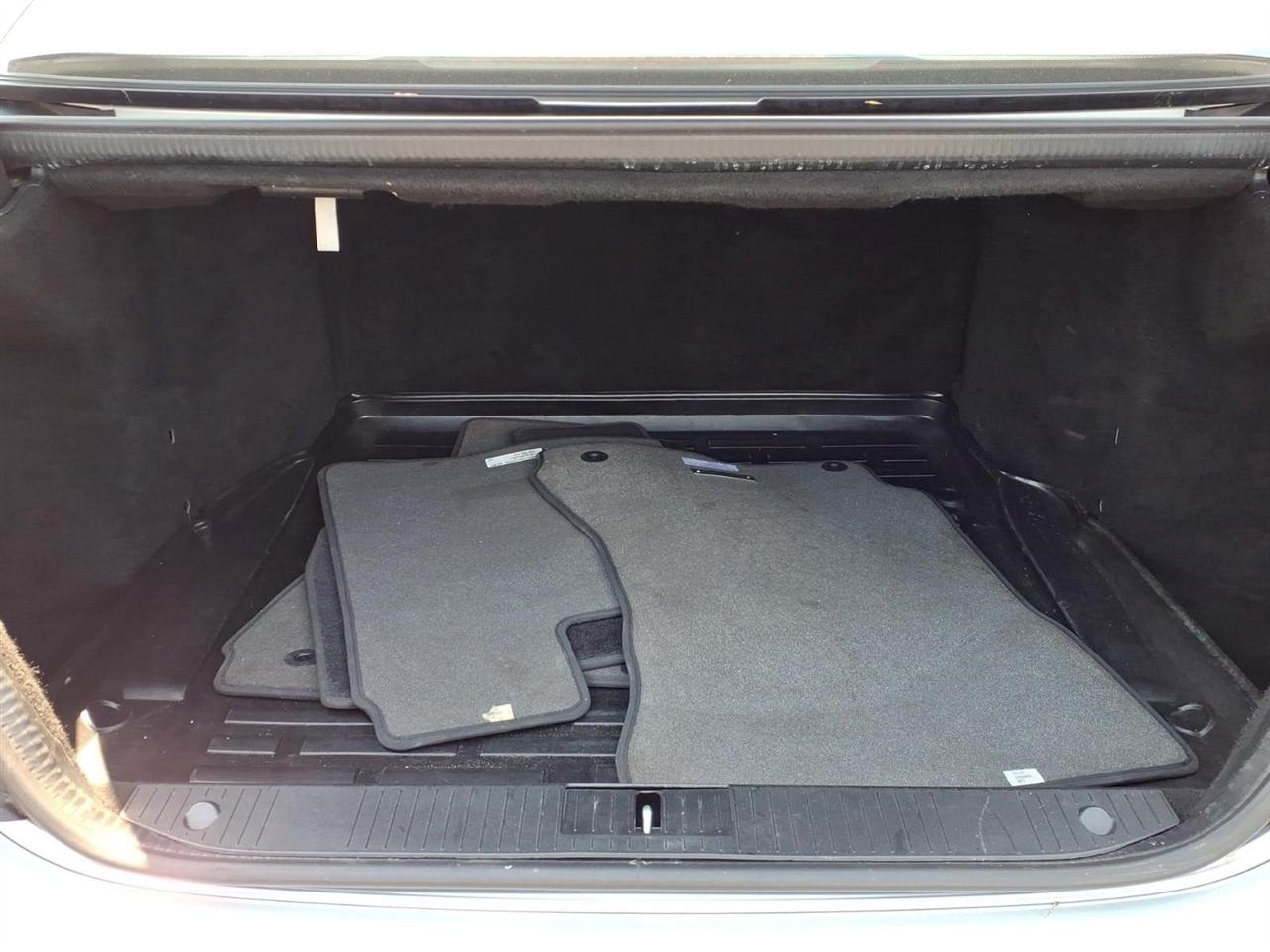 Mercedes-Benz S-Class 4dr Sdn 5.5L V8 4MATIC 2008