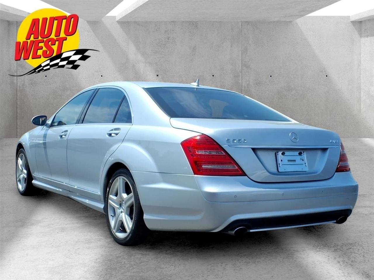 Mercedes-Benz S-Class 4dr Sdn 5.5L V8 4MATIC 2008