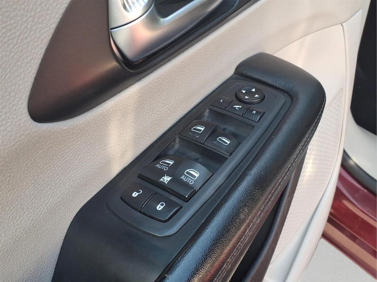 Chrysler Pacifica Limited FWD 2020