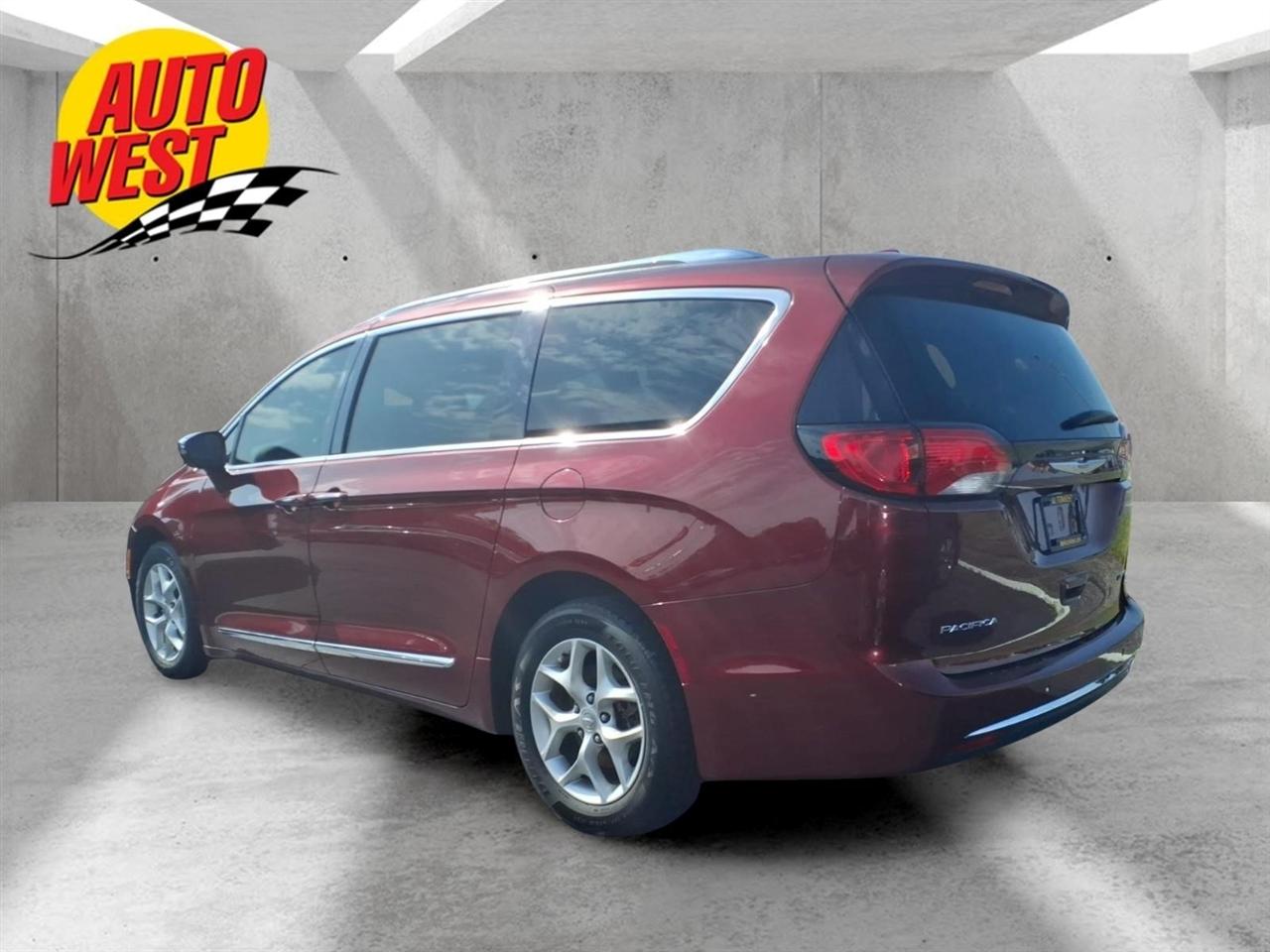 Chrysler Pacifica Limited FWD 2020