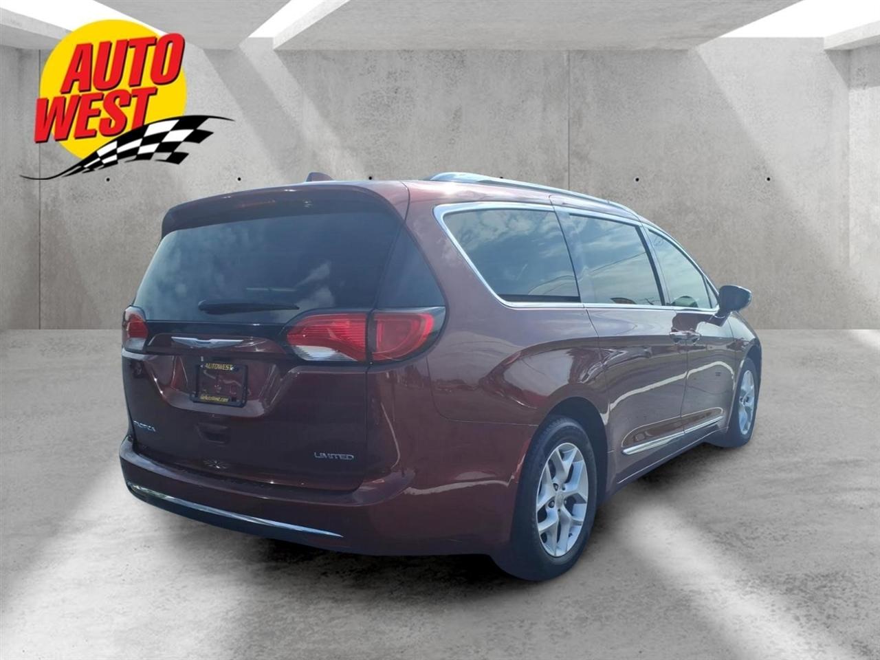 Chrysler Pacifica Limited FWD 2020