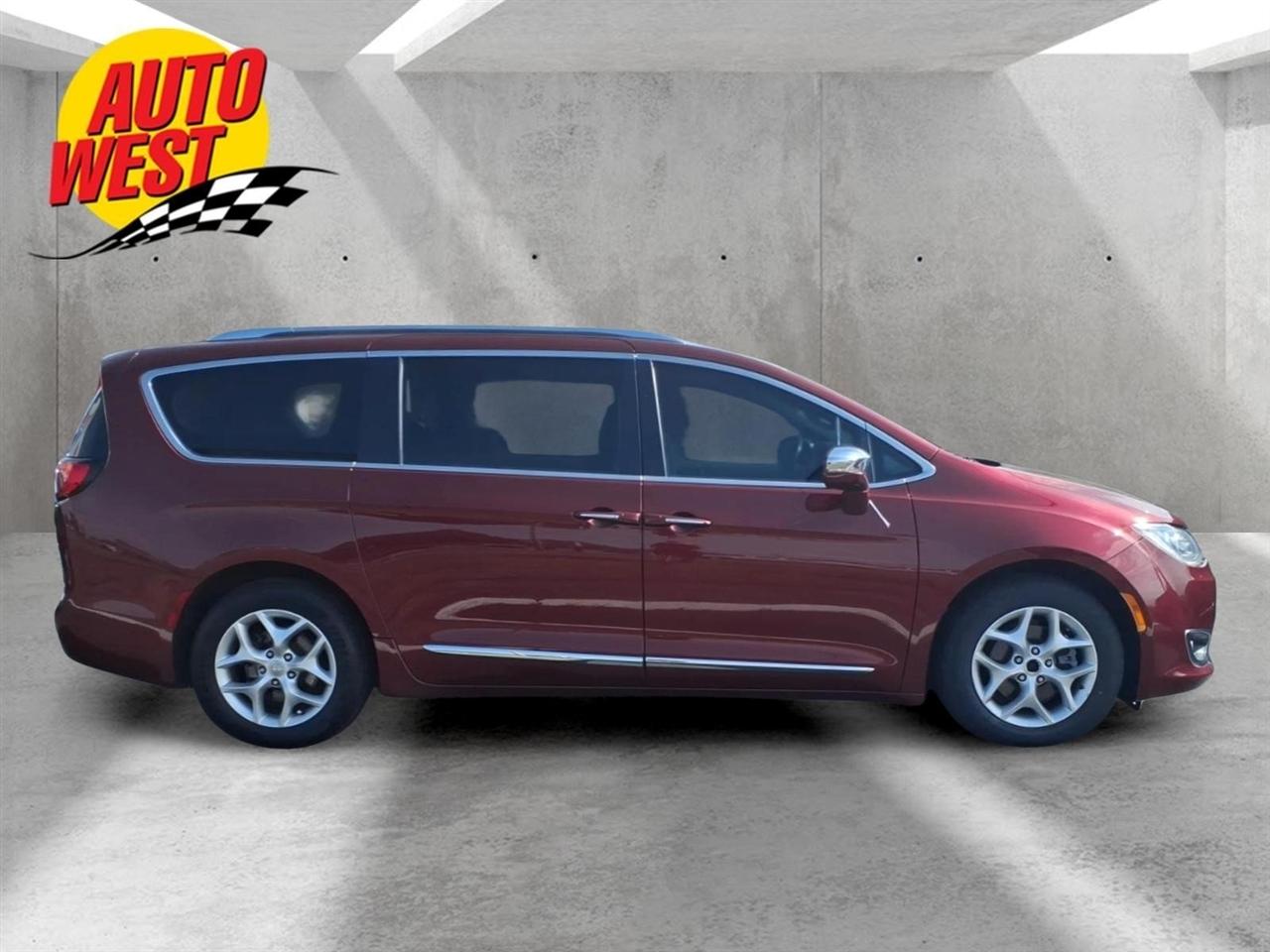 Chrysler Pacifica Limited FWD 2020