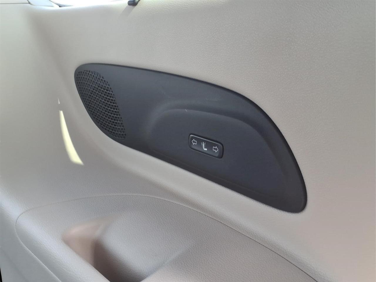 Chrysler Pacifica Limited FWD 2020