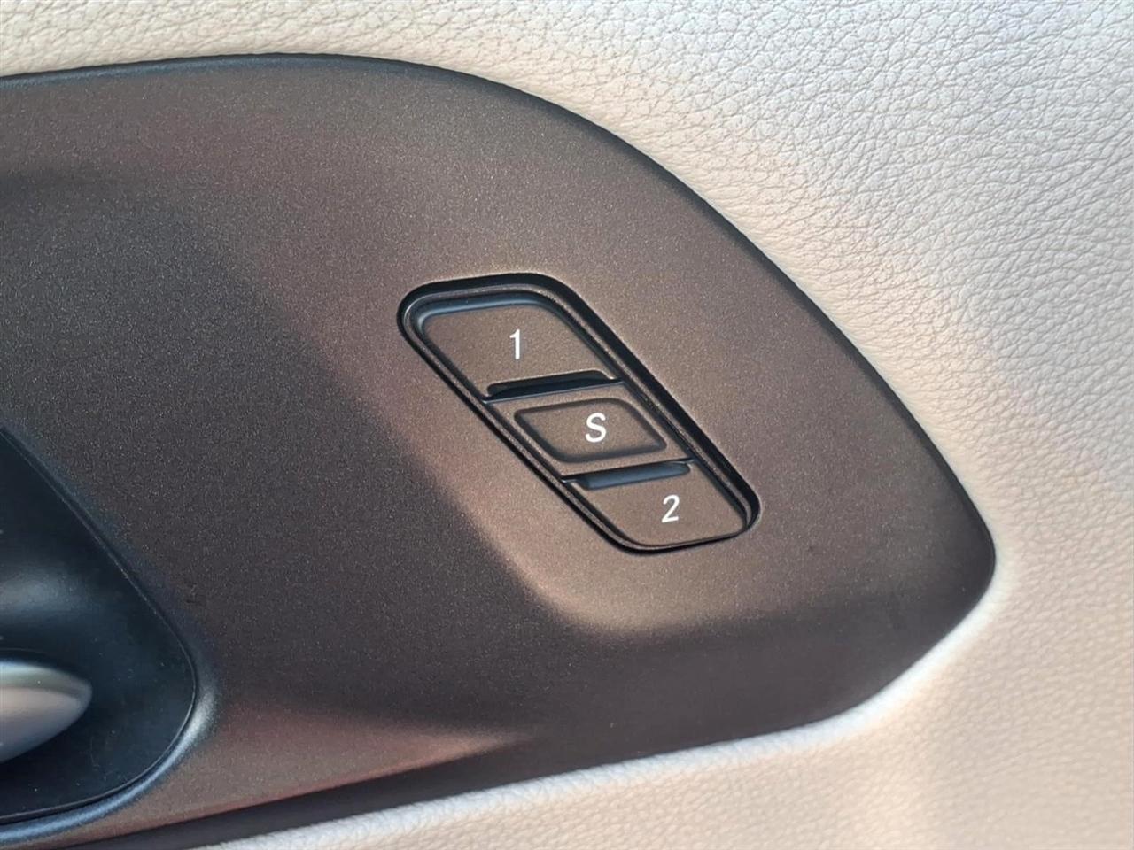 Chrysler Pacifica Limited FWD 2020