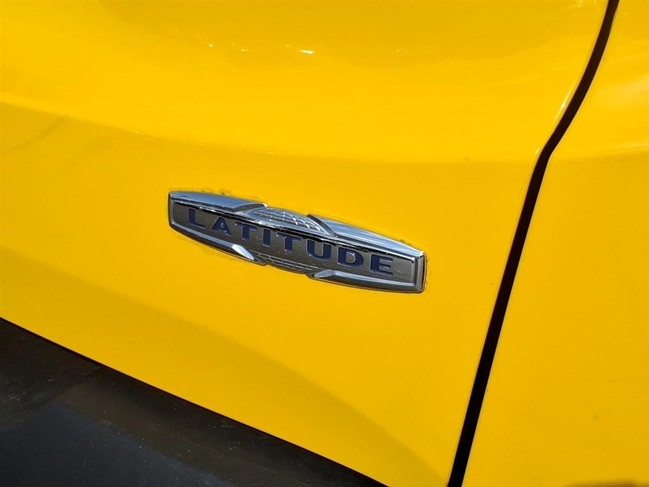 Jeep Renegade FWD 4dr Latitude 2015