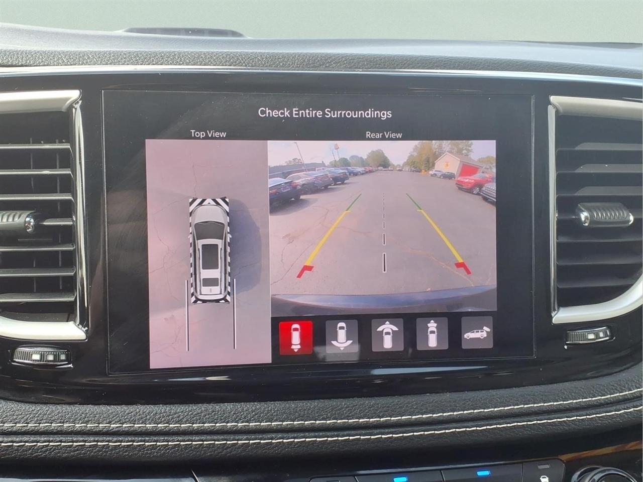 Chrysler Pacifica Hybrid Touring L FWD 2021