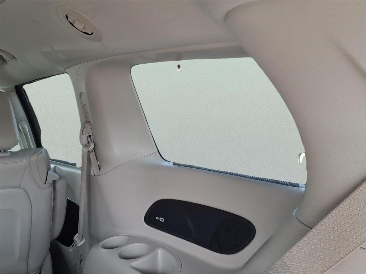 Chrysler Pacifica Hybrid Touring L FWD 2021