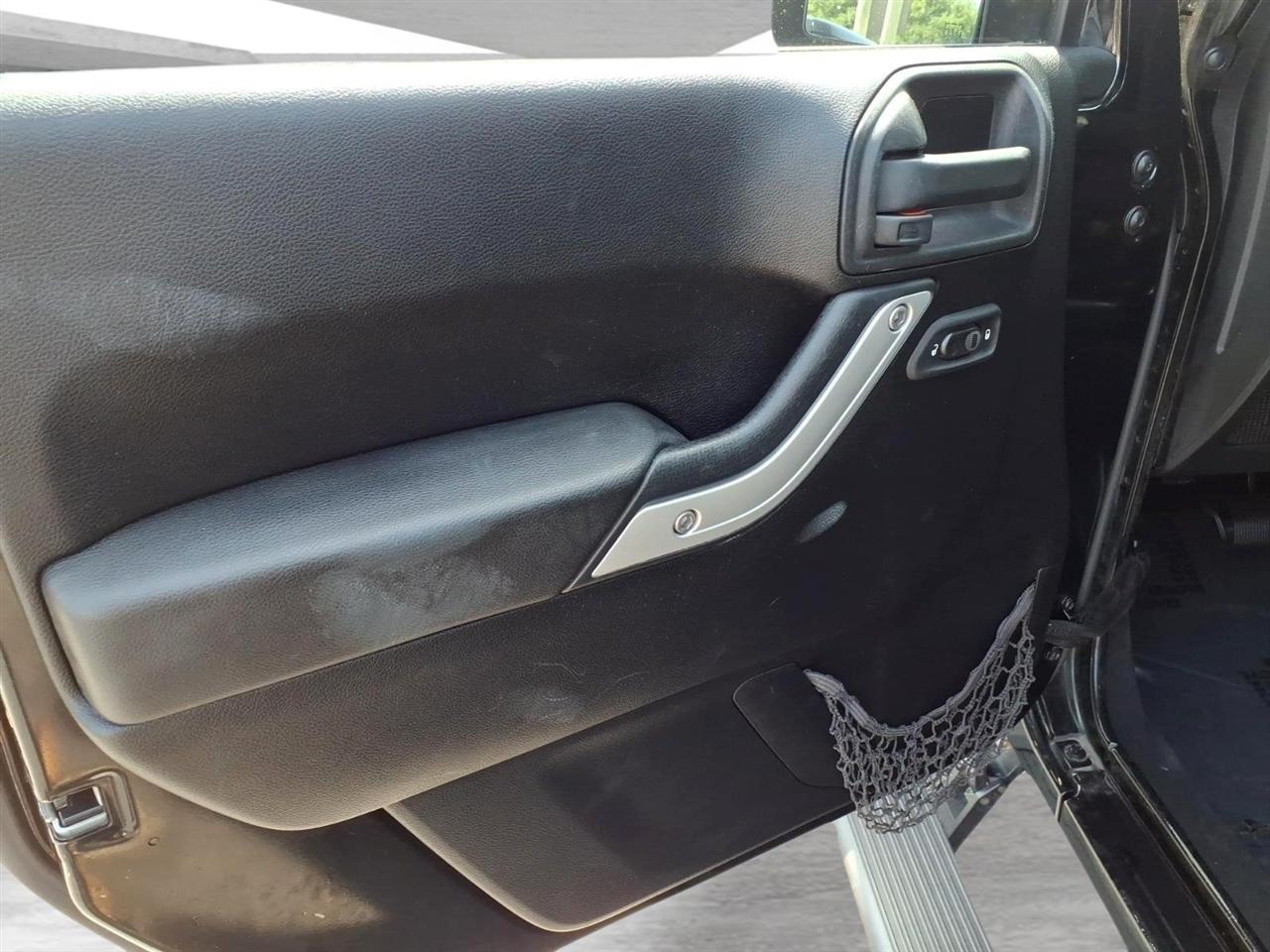 Jeep Wrangler 4WD 2dr Rubicon 2014