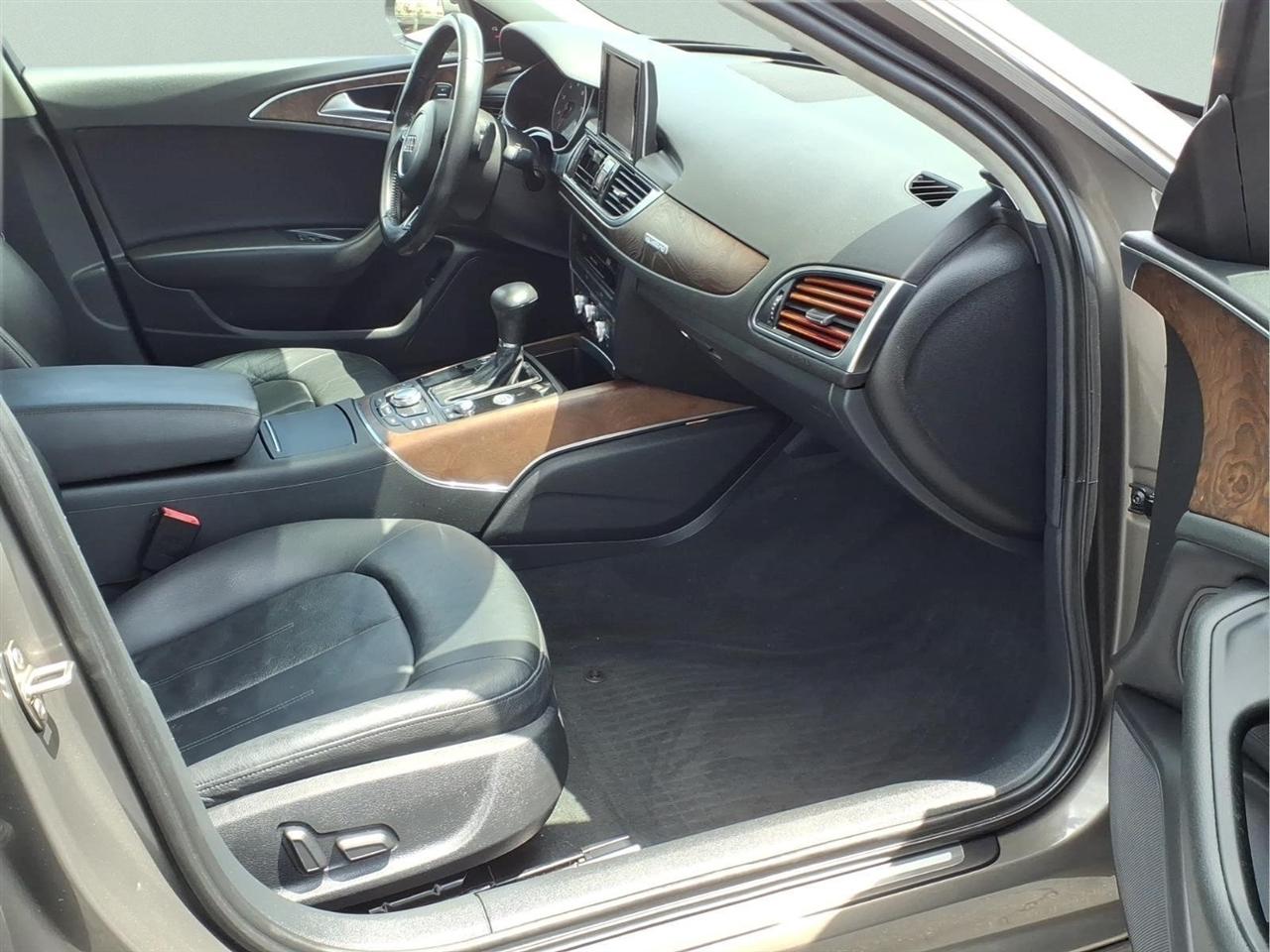 Audi A6 4dr Sdn quattro 3.0T Premium Plus 2012