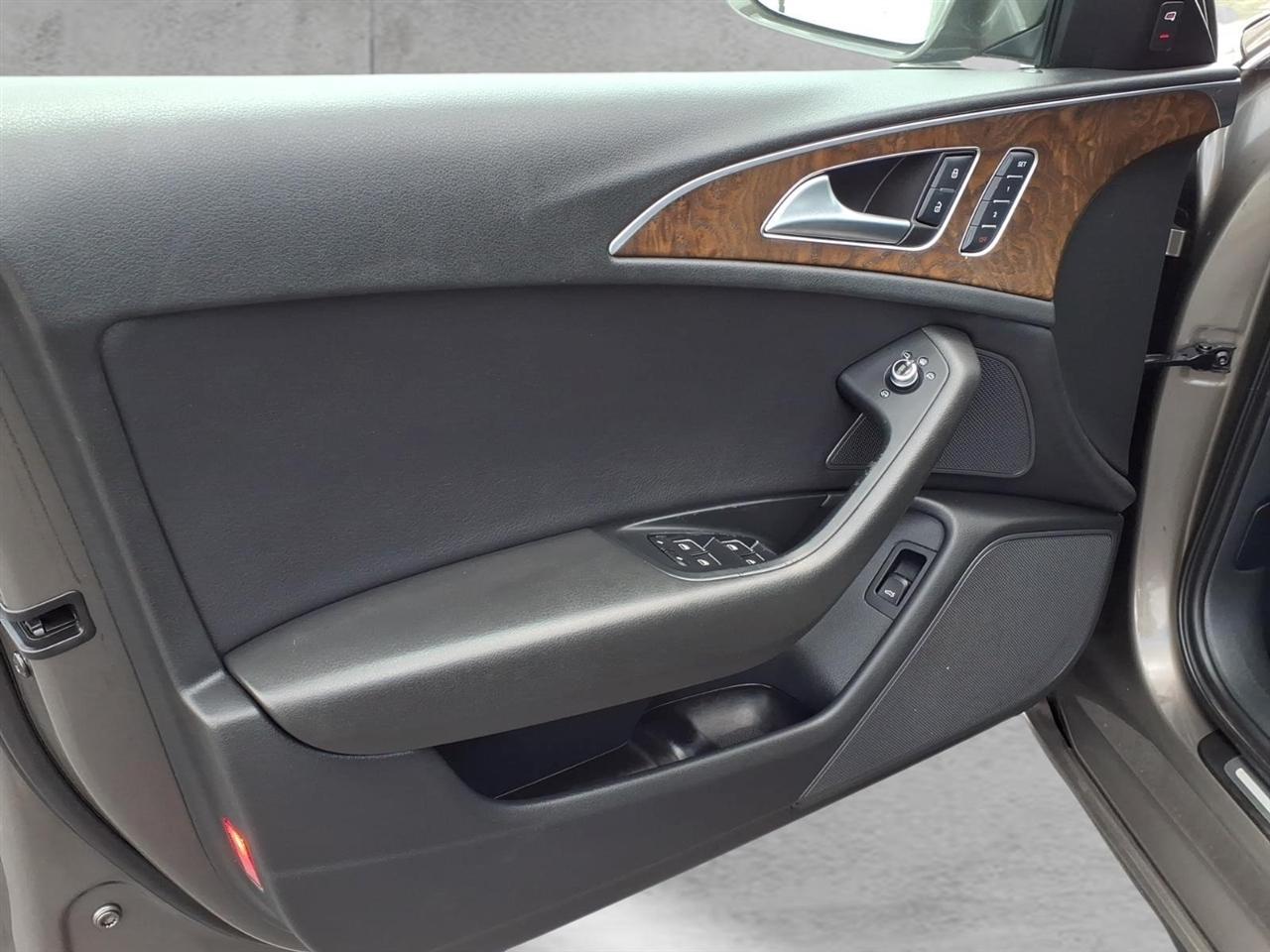 Audi A6 4dr Sdn quattro 3.0T Premium Plus 2012