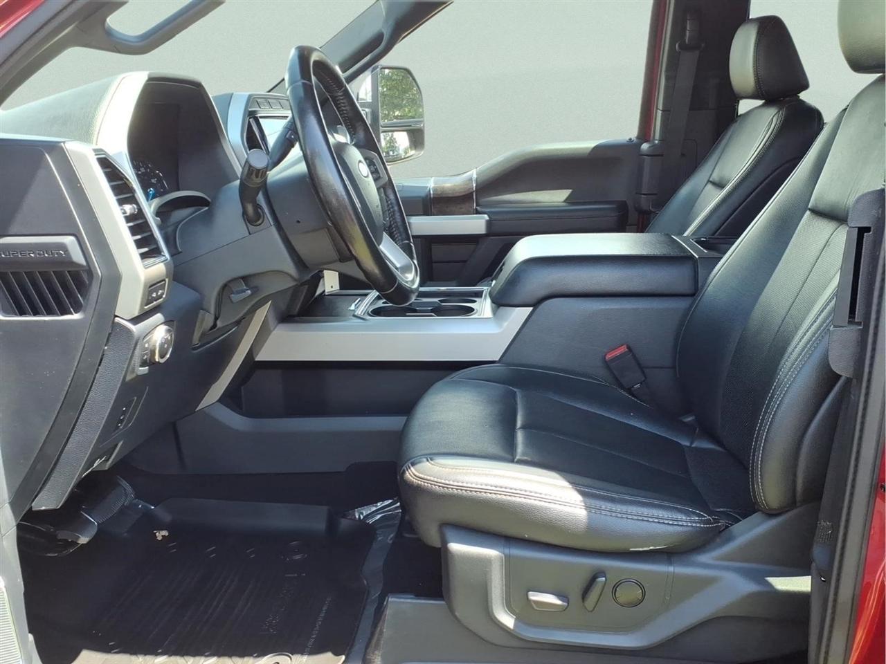 Ford Super Duty F-250 SRW Lariat 4WD SuperCab 8' Box 2022