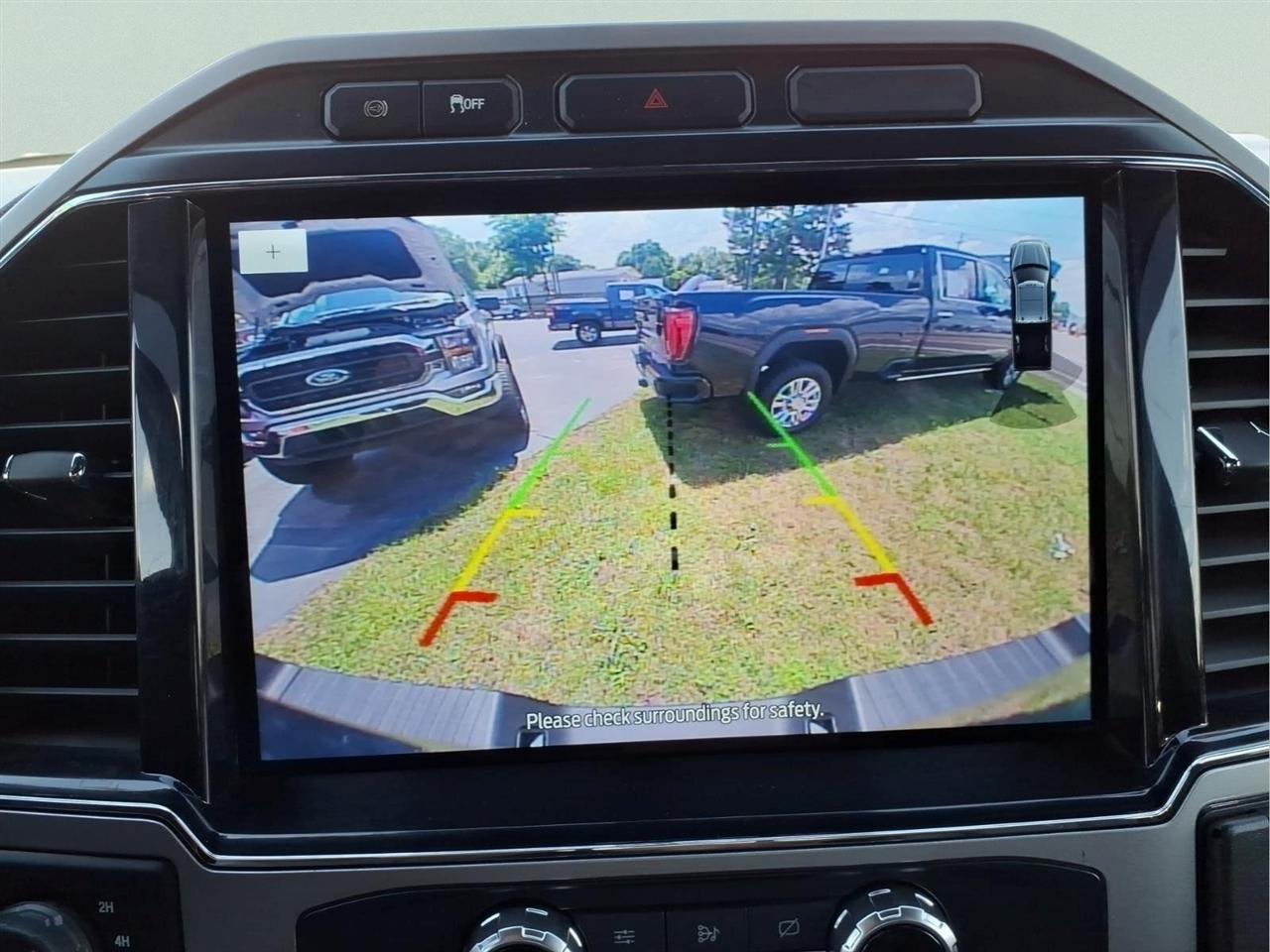 Ford Super Duty F-250 SRW Lariat 4WD SuperCab 8' Box 2022